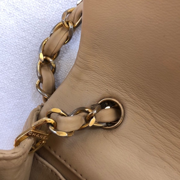 Vintage Chanel Cream Mini Flap - Picture 16 of 16